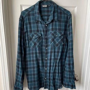 Men’s Vans button down long sleeve blue plaid shirt